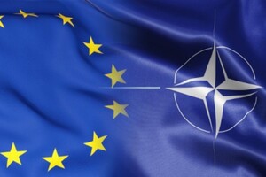 Более половины украинцев поддерживают вступление Украины в ЕС и НАТО - соцопрос