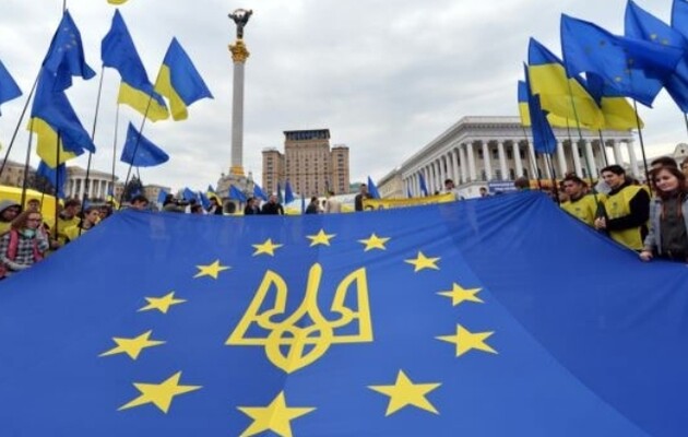 Дела Майдана: суд разрешил провести расследование против бывшего министра внутренних дел 