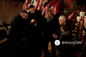 Кличко пояснив свою присутність на похоронах Кернеса 