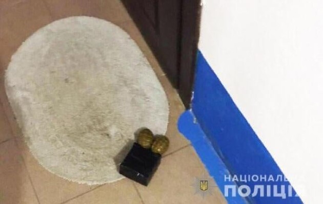 Теще Шабунина тоже положили муляж взрывного устройства под дверь квартиры