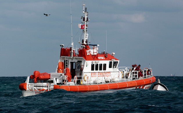 У берегов Турции затонул корабль с украинцами на борту, есть погибшие – МИД