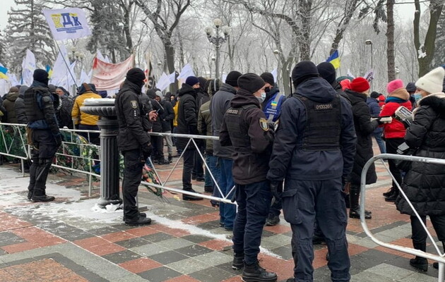 В Киеве полиция перешла на усиленный режим работы