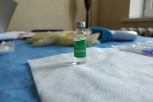 Одна прививка препаратом CoviShield снижает риск госпитализации на 94% — AstraZeneca 