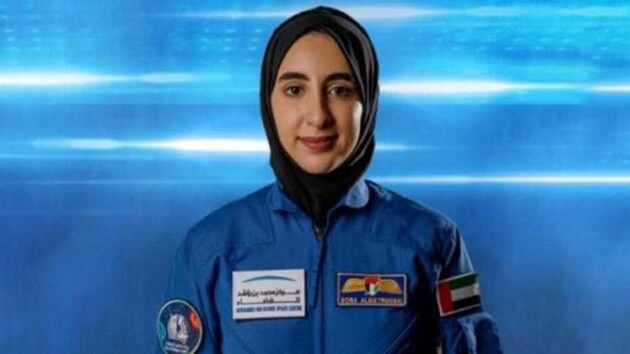 В ОАЭ астронавтом впервые стала женщина