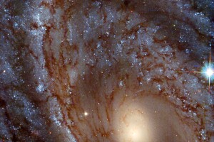 «Хаббл» показал удивительную спиральную галактику крупным планом