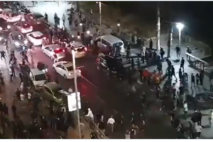 В Израиле демонстранты избили арабского водителя