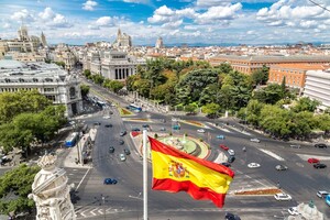 Испания открывается для вакцинированных туристов с 7 июня
