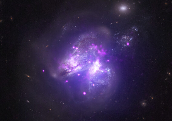 NASA показало снимок «галактического гуляша»