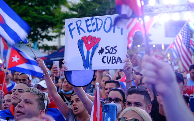 Чому кубинці вийшли на антиурядові протести