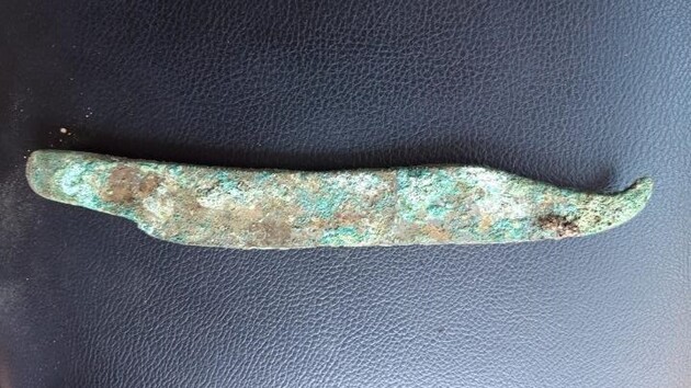 В Казахстане археологи нашли нож бронзового века