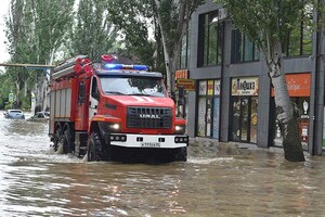 В оккупированном Россией Крыму снова потопы: поплыла Керчь