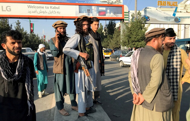 На военной базе в Афганистане талибы заблокировали украинцев – СМИ 