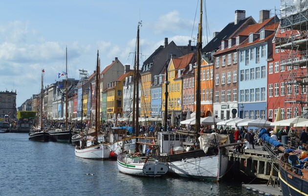 Дания первой в ЕС отменила все карантинные ограничения