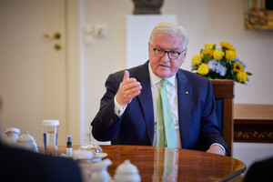 Президент Німеччини назвав фейком інформацію про скасування безвізу для України 