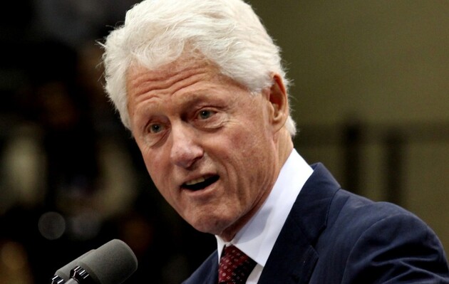 Экс-президента США Билла Клинтона госпитализировали из-за инфекции