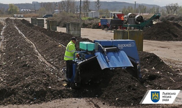Первая в Украине муниципальная компостная станция получила рекордное количество органического мусора