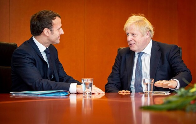 Президент Франции назвал “клоуном” премьера Британии – СМИ