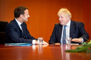 Президент Франции назвал “клоуном” премьера Британии – СМИ