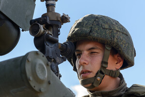 Оккупанты проводят масштабные учения в Крыму с участием десанта