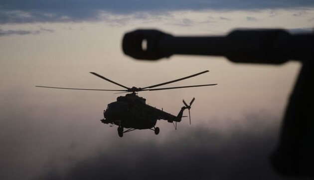 Россия перебрасывает ударные вертолеты и истребители к границам Украины – New York Times