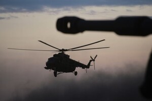 Росія перекидає ударні вертольоти та винищувачі до кордонів України – New York Times