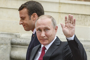 Reuters дізналося, що Путін говорив Макрону про Україну, Євромайдан та Зеленського