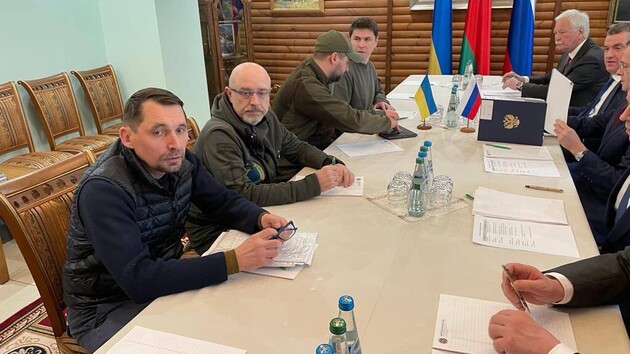 Подоляк озвучив вимоги України на переговорах з Росією 