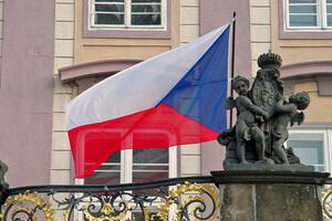 В Чехии хотят приравнять к нацистской символике знак российских оккупантов «Z»