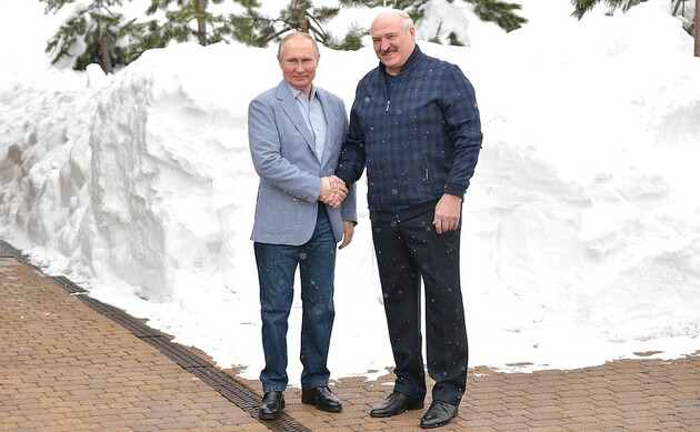Лукашенко рассчитывает, что на фоне событий в Украине он сможет продавать зерно по цене золота