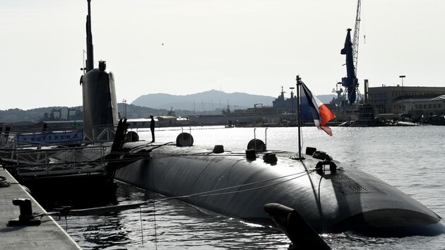 Франция вывела на дежурство сразу три ядерных субмарины впервые за 30 лет