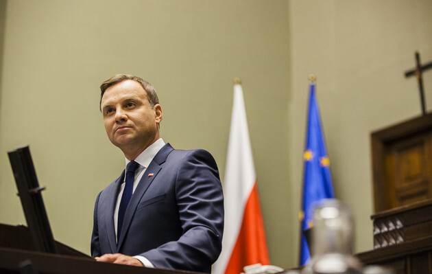 «Мягкая» политика в отношении России будет очень дорого стоить Венгрии – президент Польши