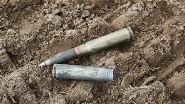 Оккупанты засыпали Киев сотнями мин и неразорвавшихся снарядов