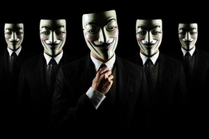 Anonymous пригрозили атаками компаниям, которые все еще работают в России