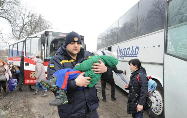 14 600 украинских семей готовы временно приютить детей, которые остались без родителей