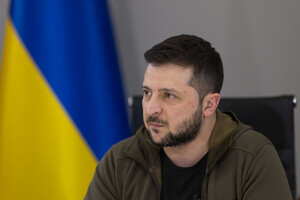 Зеленский: «Продолжается накопление военных сил России на востоке и на юге Украины»