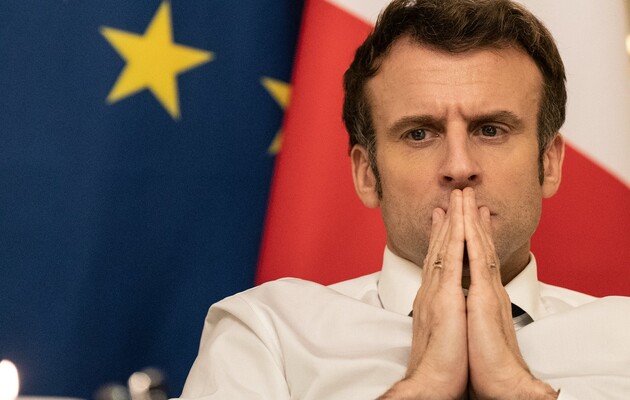 Макрон выигрывает президентские выборы во Франции - экзит-пол