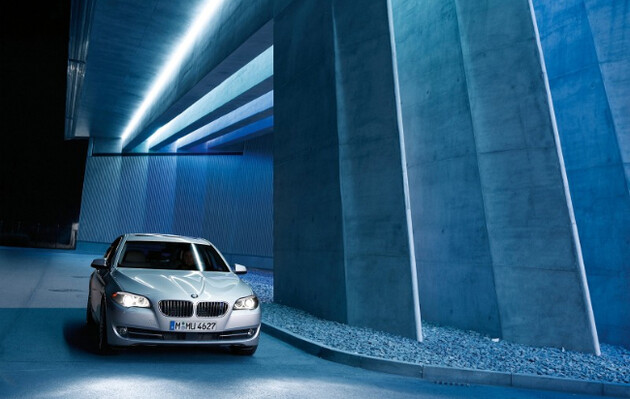 BMW розпочала вводити підписку за підігрів сидінь в уже проданих авто