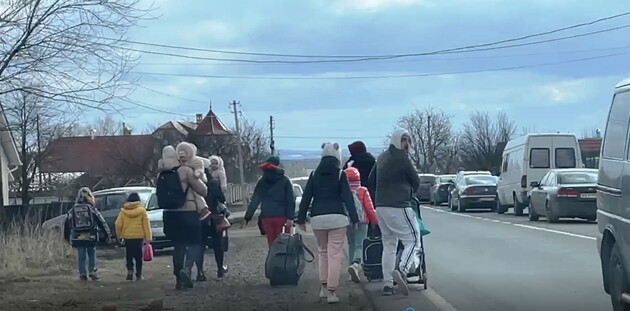 Понад 50 тисяч біженців з України можуть втратити дах у Великій Британії — ЗМІ