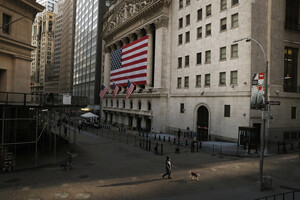 Уолл-стрит: акции падают третью неделю подряд