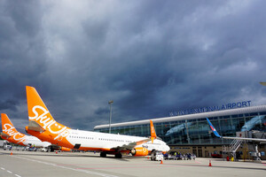 Мининфраструктуры назвало аэропорт, который первым может возобновить полеты в Украине