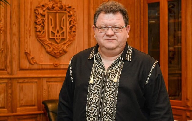 Имеющего российское гражданство судью Богдана Львова спасли от увольнения