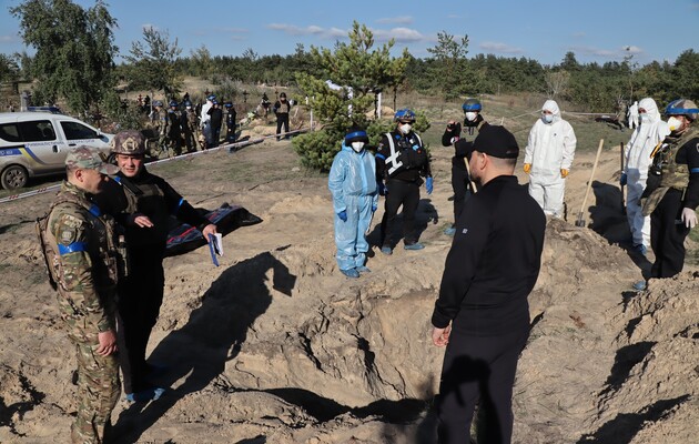 В Лимане эксгумировали первые тела из мест массовых захоронений