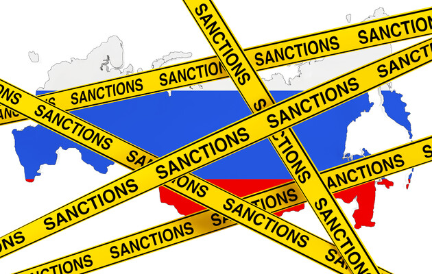 Украина ввела санкции в отношении 3800 россиян и более 1,3 тысяч российских компаний