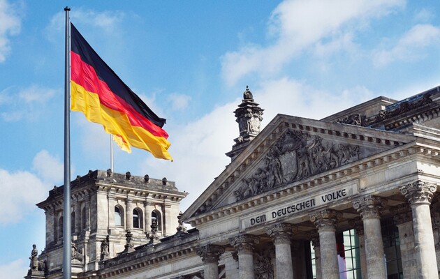 Германия выделяет дополнительный 1 млрд евро на поддержку Украины