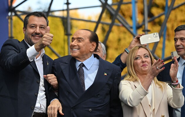 Участника провластной коалиции Берлускони оправдали по делу о взяточничестве