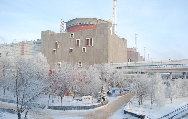 После обстрелов Запорожской АЭС рашисты не дают МАГАТЭ обследовать станцию - Reuters