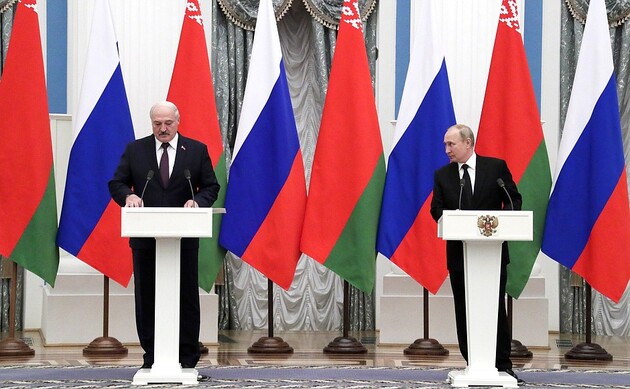 Кремль намагається викликати відчуття паніки у Лукашенка
