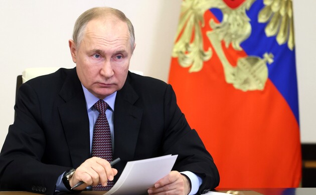 Im neunten Kriegsjahr sagte Putin den Kindern, dass Russland und die Welt sich 