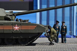 Російські командири відмовились приймати на озброєння розхвалені новітні танки «Армата» — британська розвідка