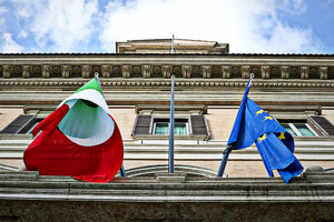 В Германии и Испании подверглись вандализму дипломатические объекты Италии